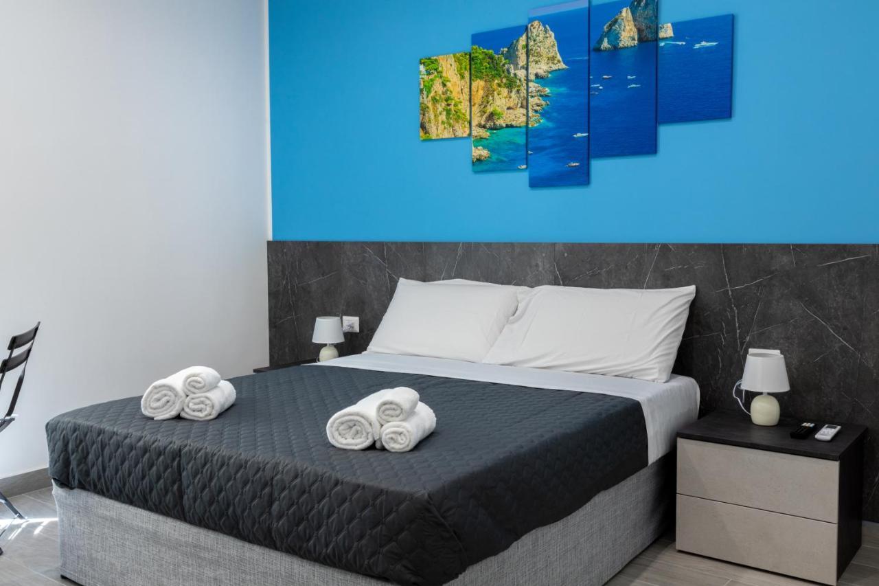 Partenope Guest House Naples Luaran gambar